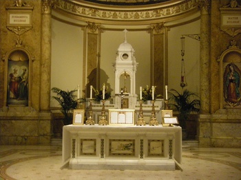 Altar 5.jpg